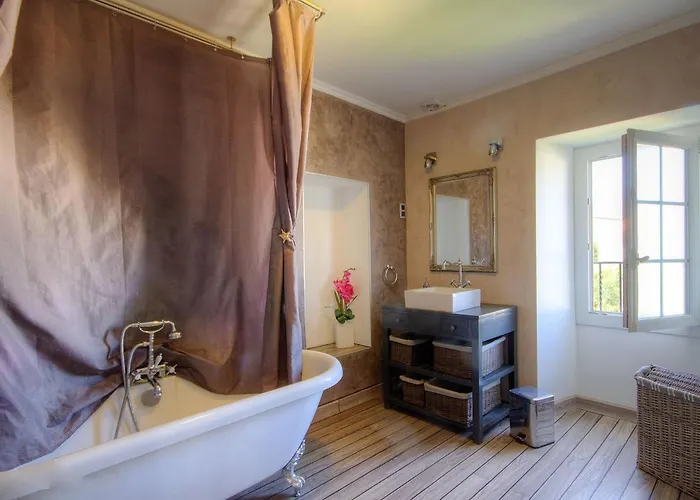 Exklusivitaet Korsika- Steinhaus Mit Charme By Interhome Casa vacanze
